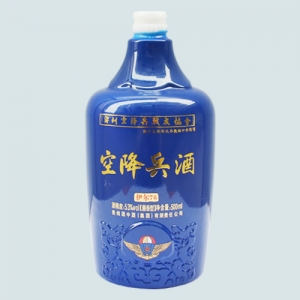 鞍山喷釉烤花乳白玻璃酒瓶